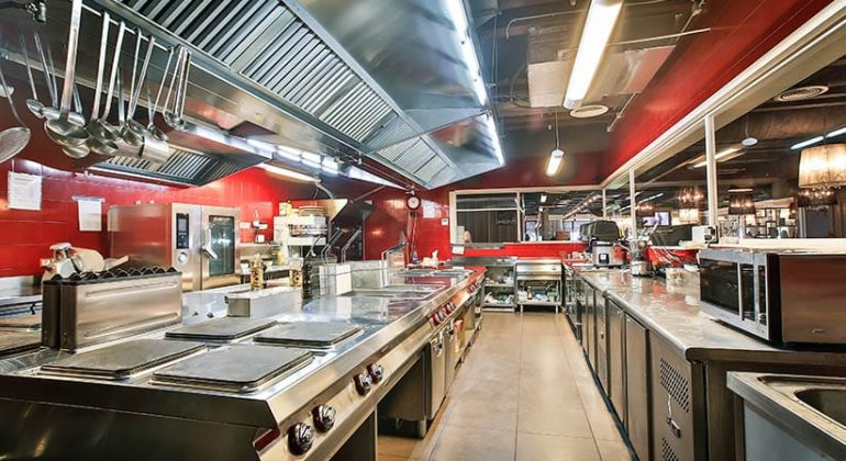 How To Fix A Broken Commercial Garbage Disposal?