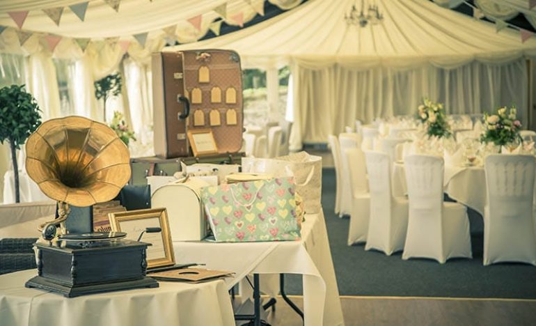 Why You Should Go For Wedding Décor Rentals